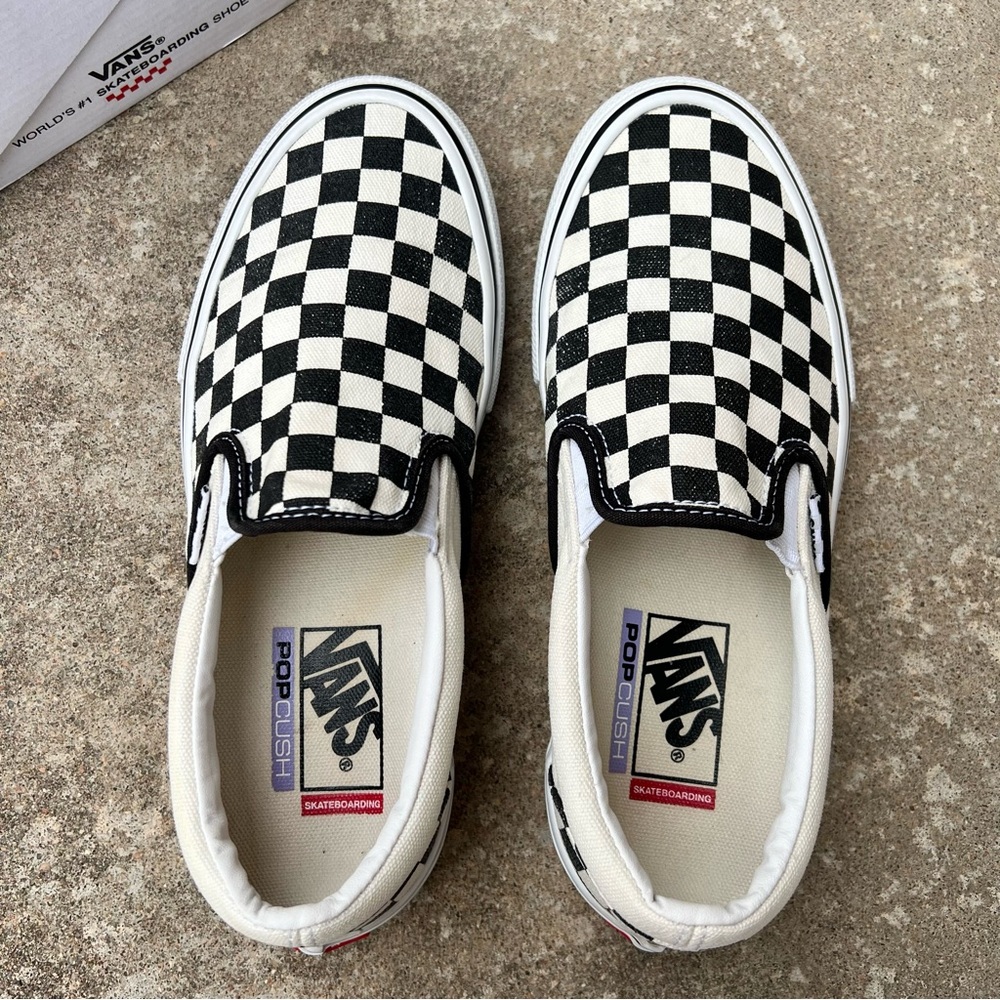 Classic Checkered Vans - Picture 4 of 10